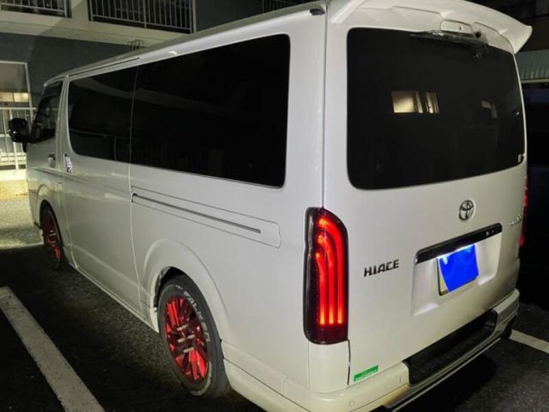 HIACE VAN