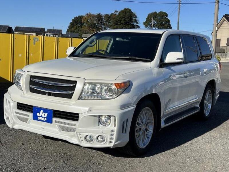 TOYOTA LAND CRUISER