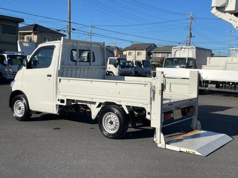 TOWNACE TRUCK