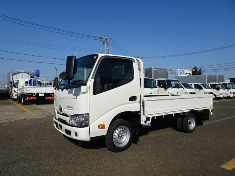 TOYOTA DYNA