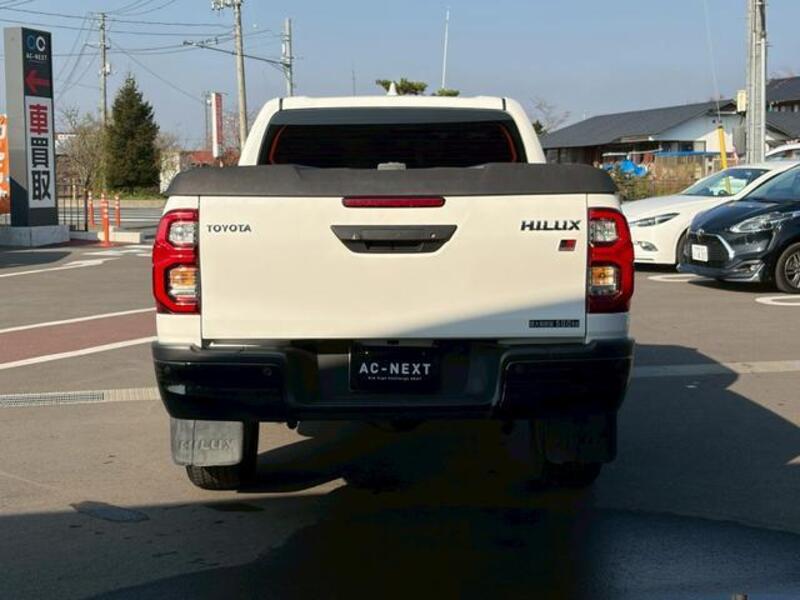 HILUX