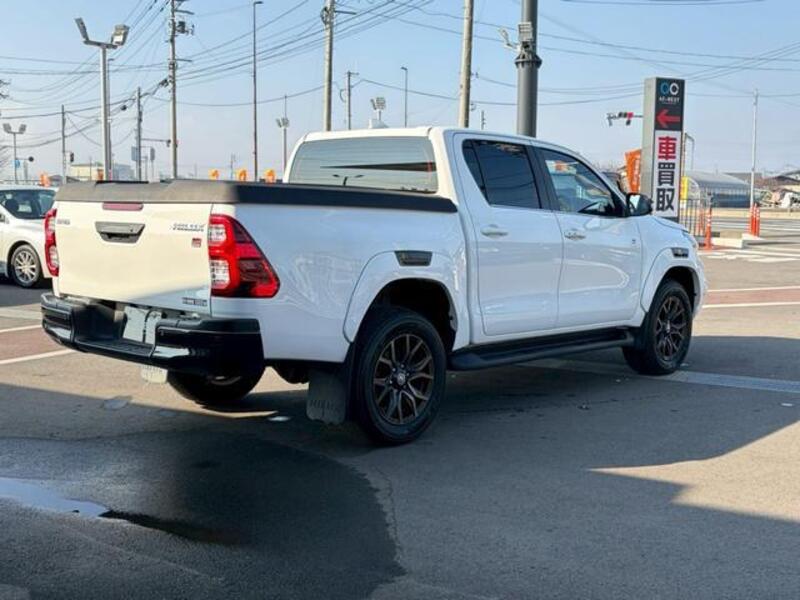 HILUX
