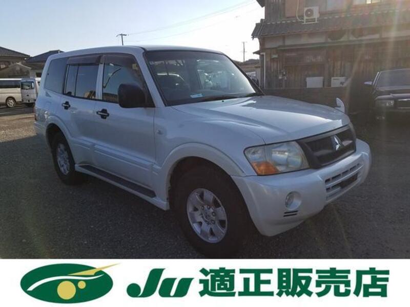 MITSUBISHI PAJERO
