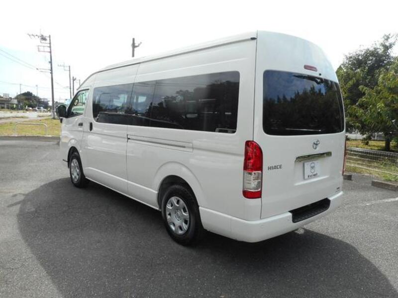 HIACE VAN