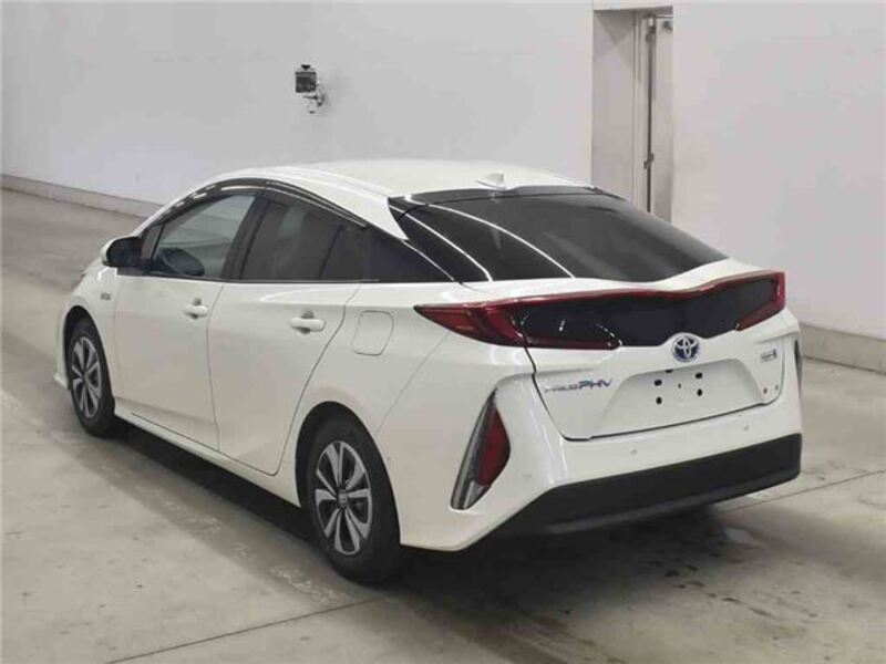 PRIUS PHV