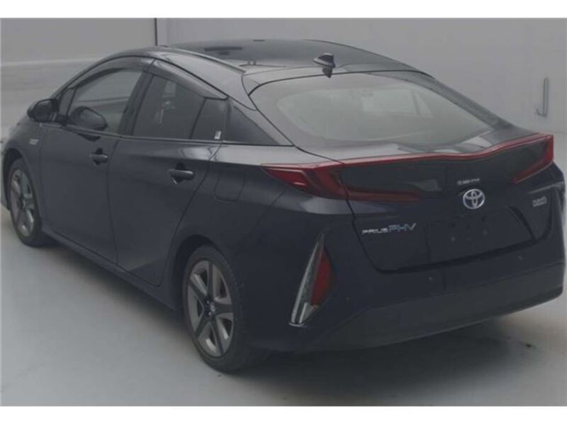 PRIUS PHV