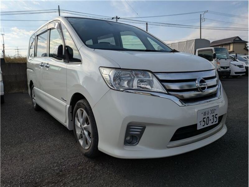 NISSAN SERENA