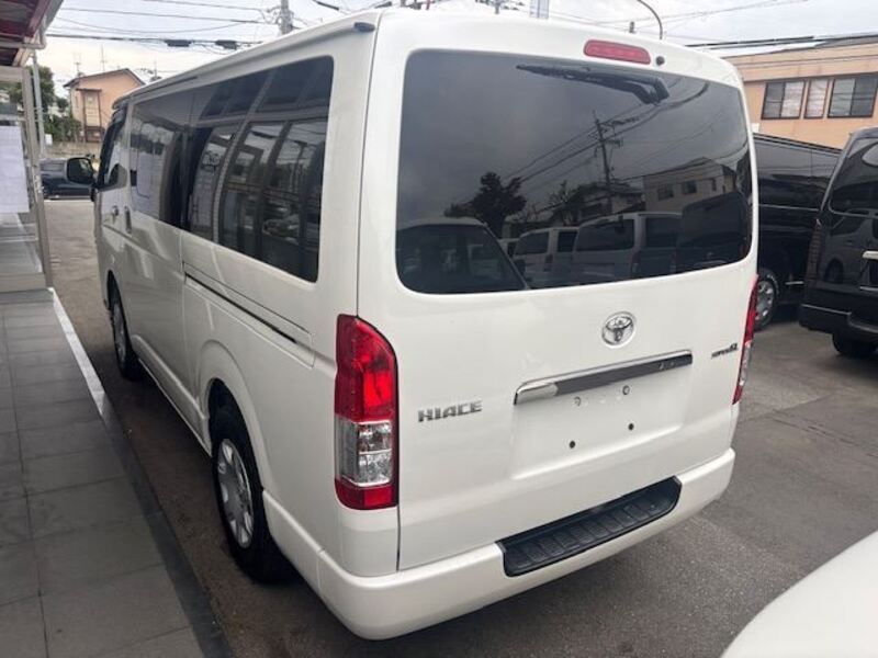 HIACE VAN