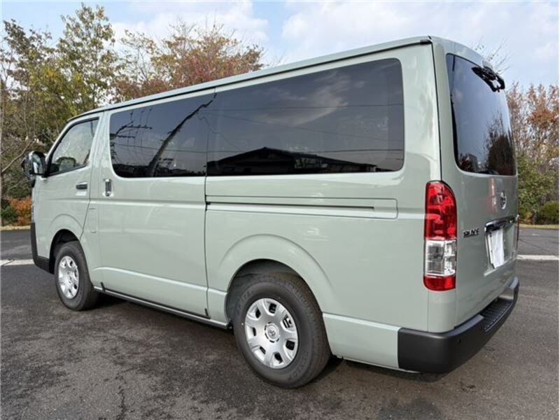 HIACE VAN