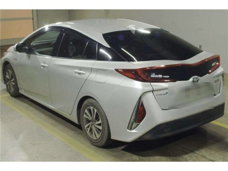 PRIUS PHV