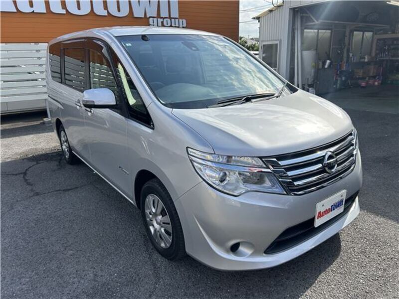 NISSAN SERENA