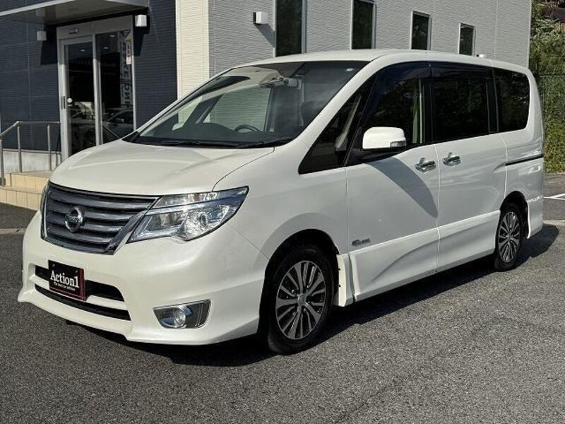 NISSAN SERENA