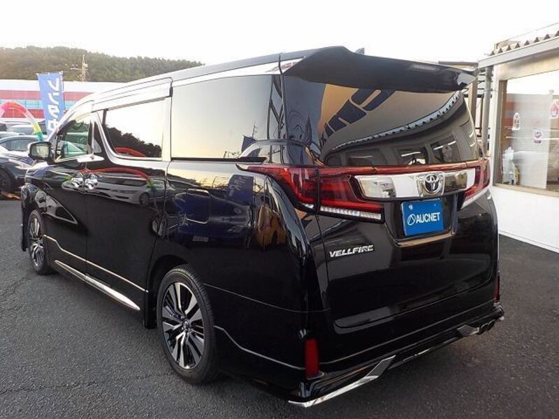 VELLFIRE