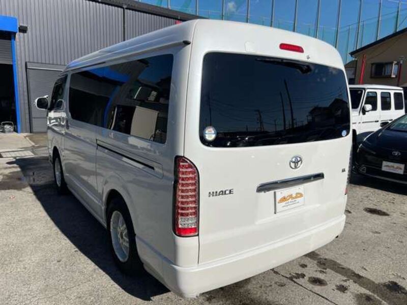 HIACE