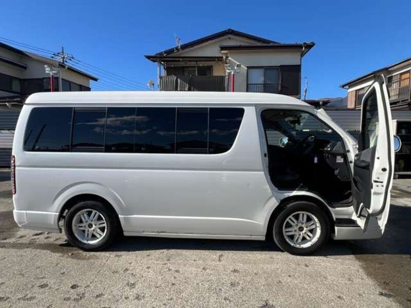 HIACE
