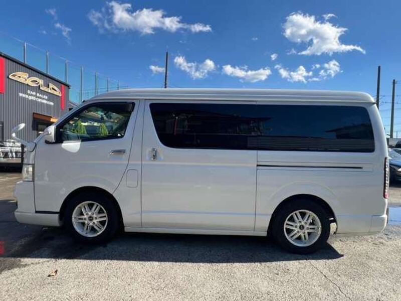 HIACE