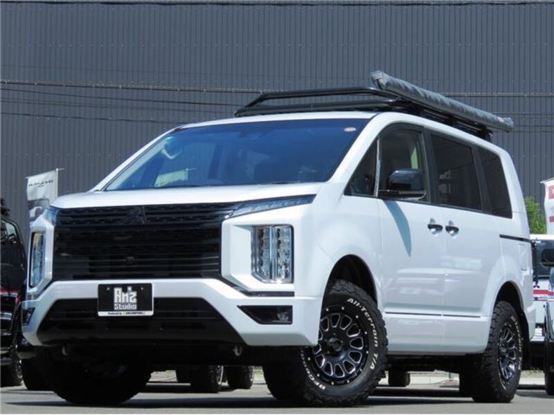 MITSUBISHI DELICA D5