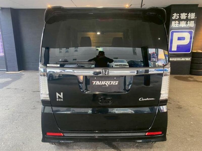 N BOX CUSTOM