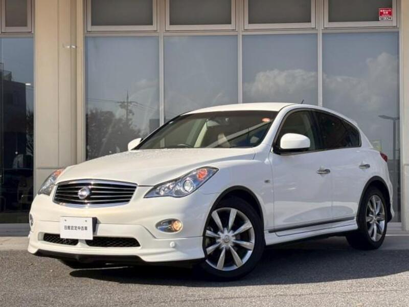 NISSAN SKYLINE CROSSOVER