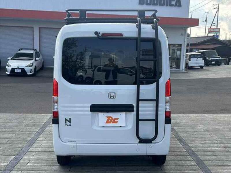 N-VAN