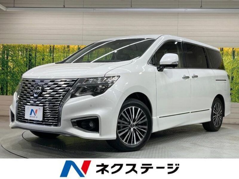 NISSAN ELGRAND