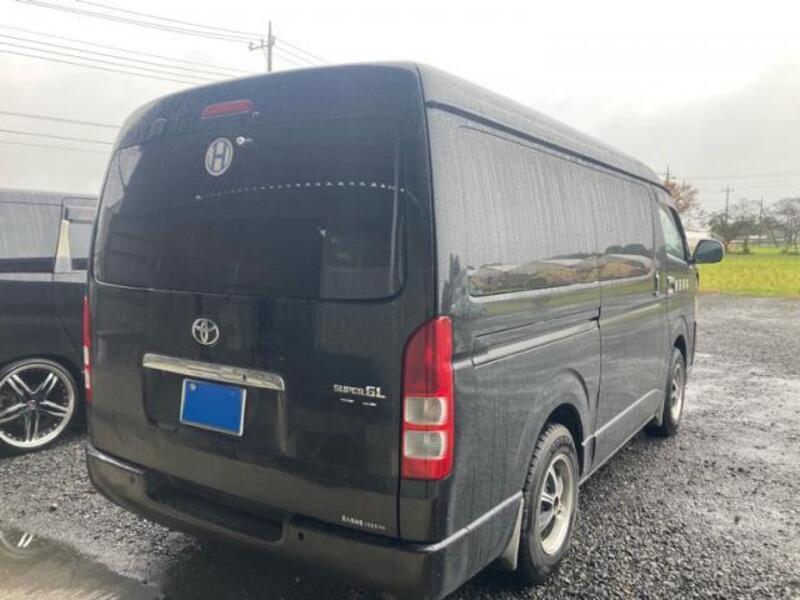 HIACE VAN