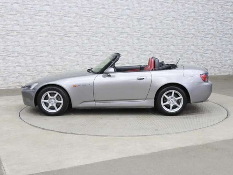 S2000