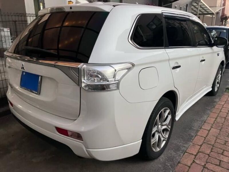 OUTLANDER PHEV