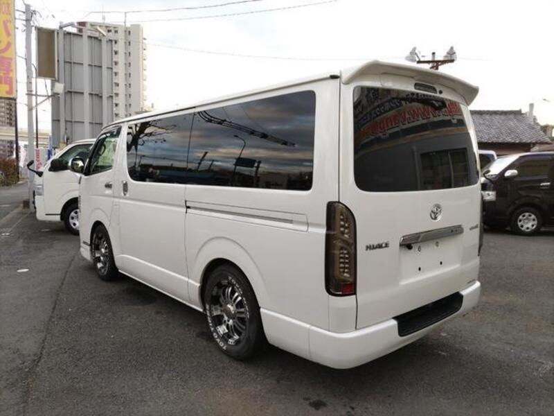 HIACE VAN