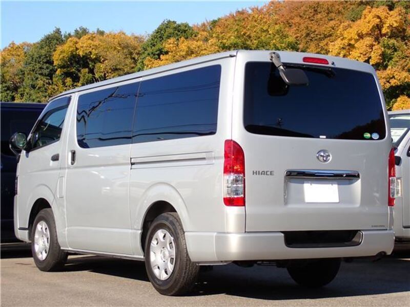 HIACE VAN