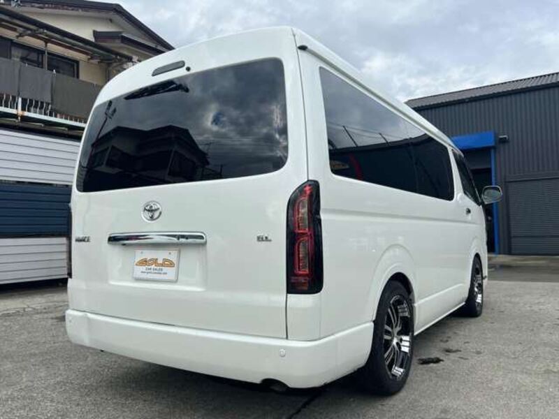 HIACE