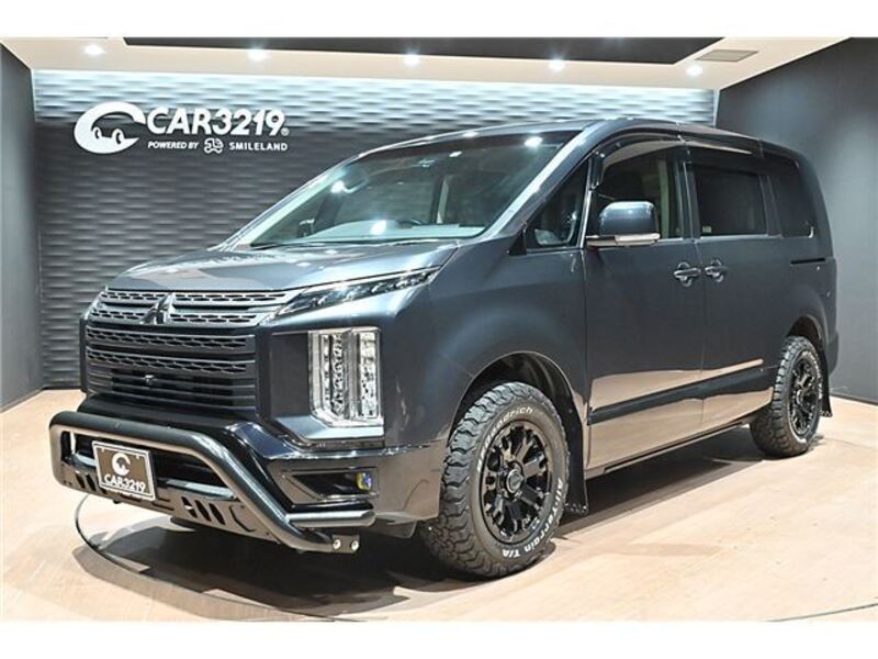 MITSUBISHI DELICA D5