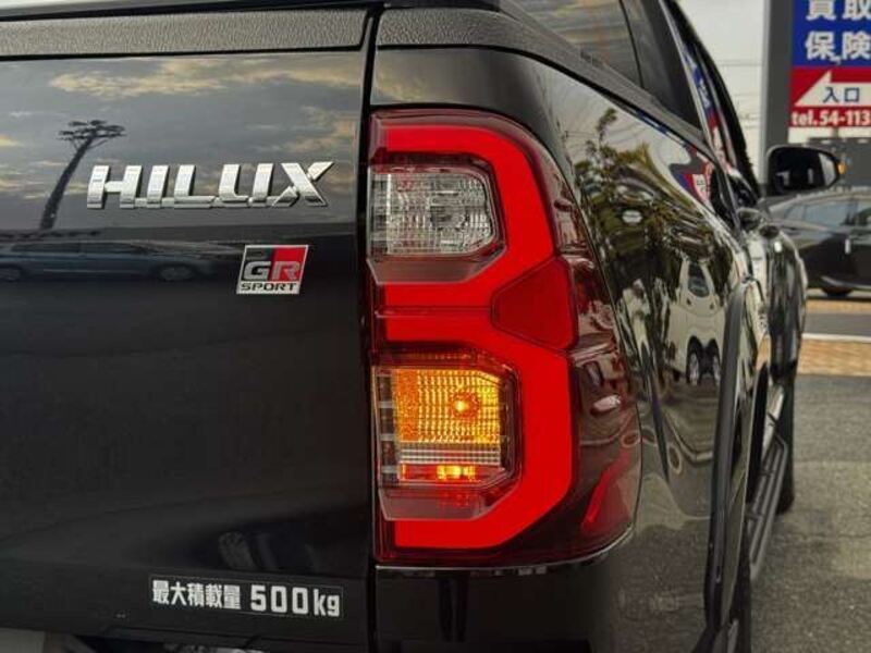 HILUX