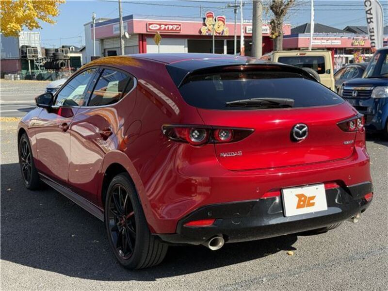 MAZDA3