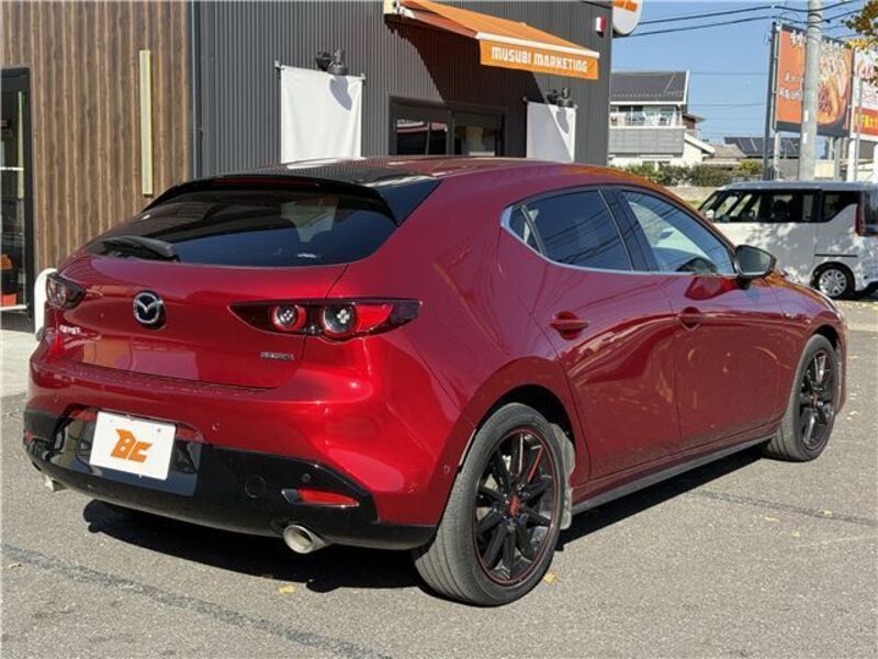 MAZDA3