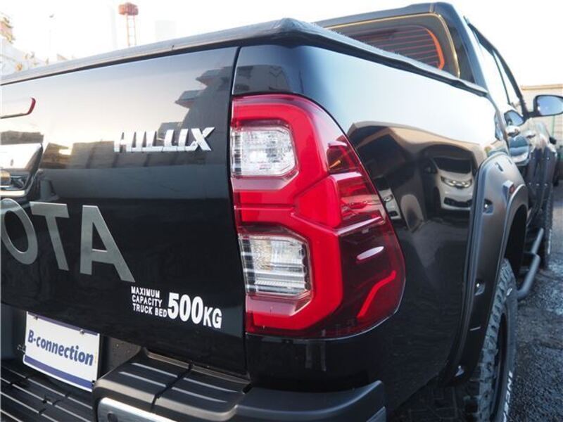 HILUX