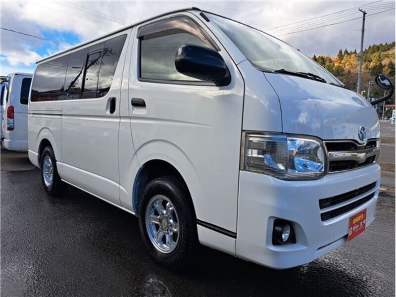 HIACE VAN