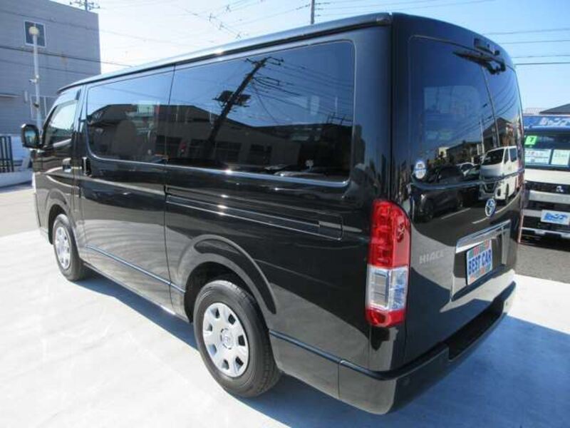 HIACE VAN