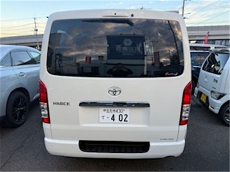 HIACE VAN