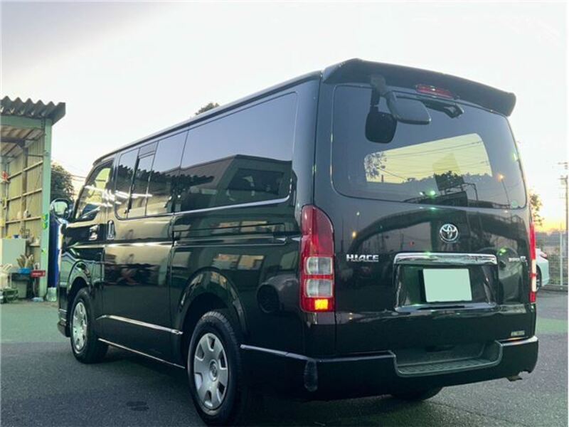 HIACE VAN
