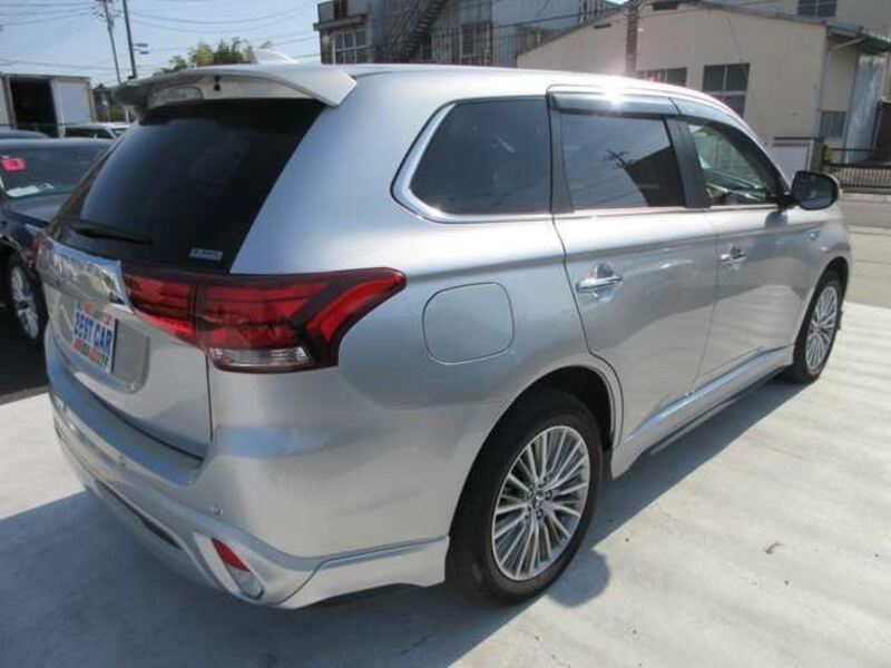 OUTLANDER PHEV