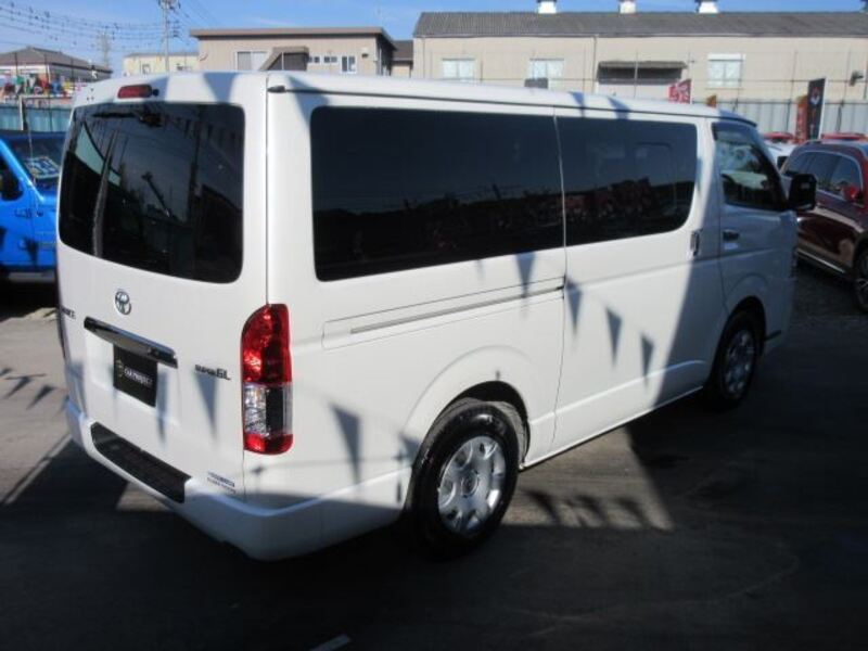 HIACE VAN