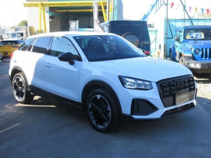 AUDI Q2