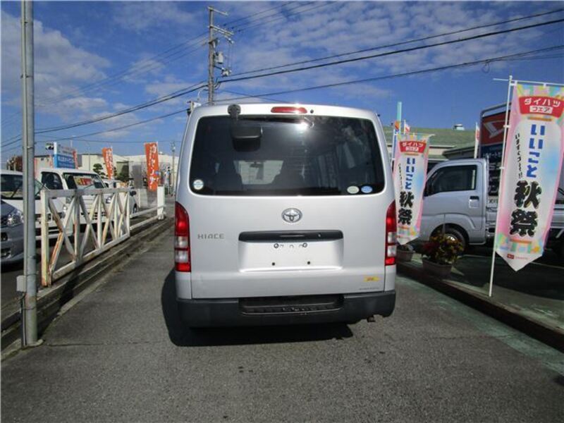HIACE VAN