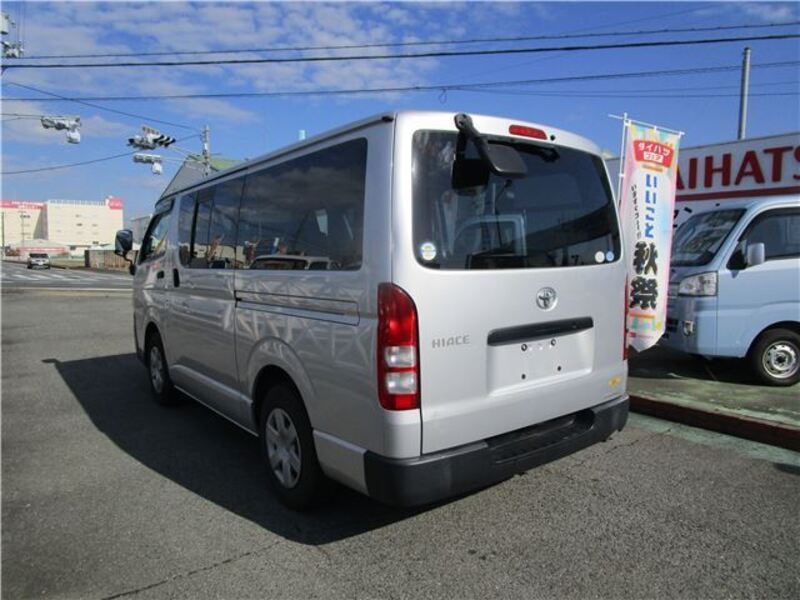HIACE VAN