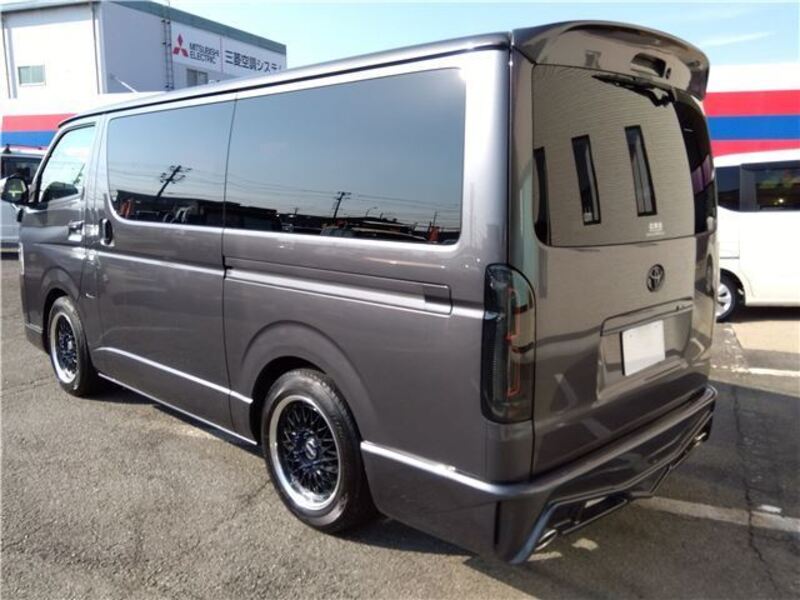HIACE VAN