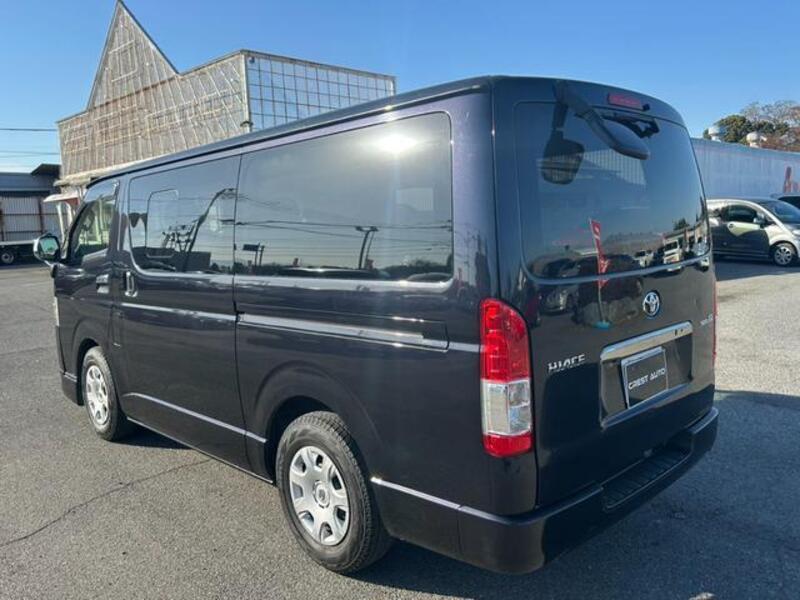 HIACE VAN