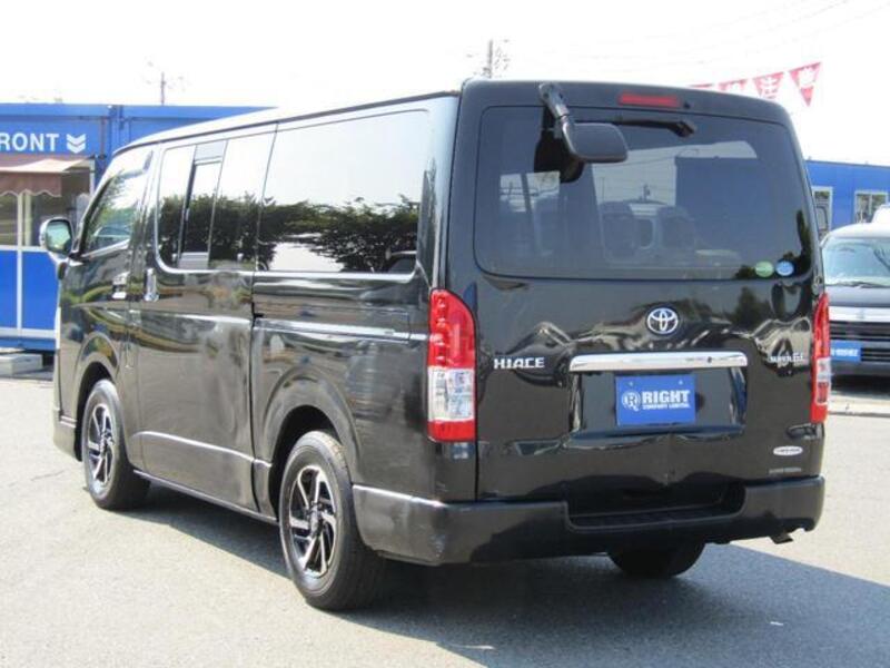 HIACE VAN