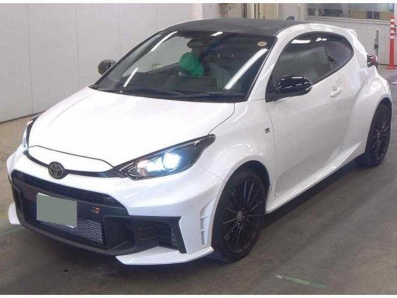 GR YARIS