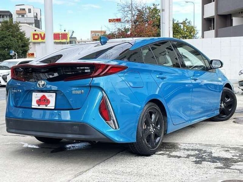 PRIUS PHV